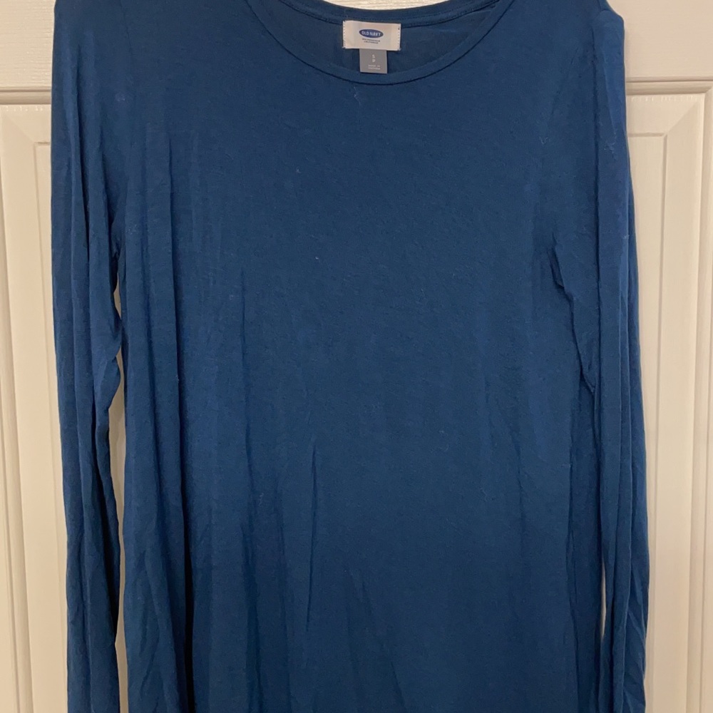 Old Navy, blue long sleeve shirt